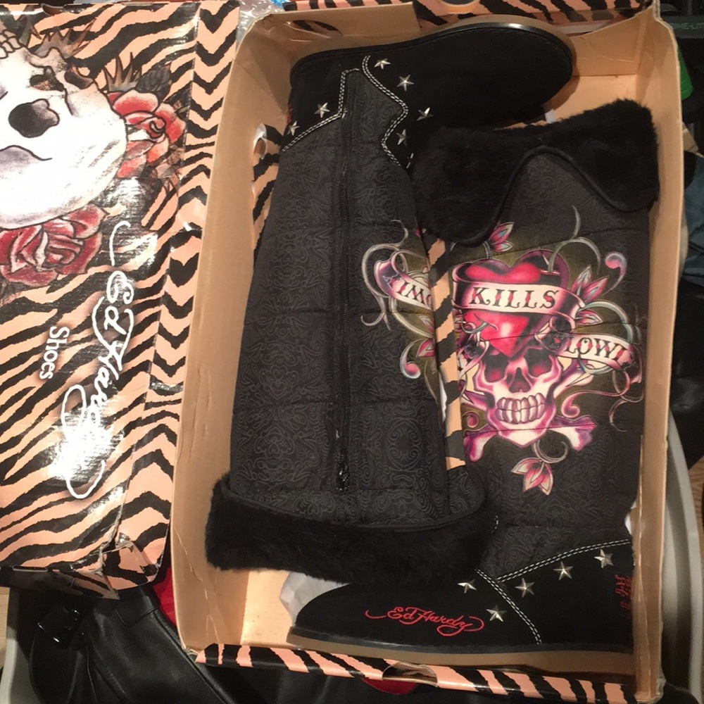 Ed Hardy Snow Blazer Boots Size 5/6